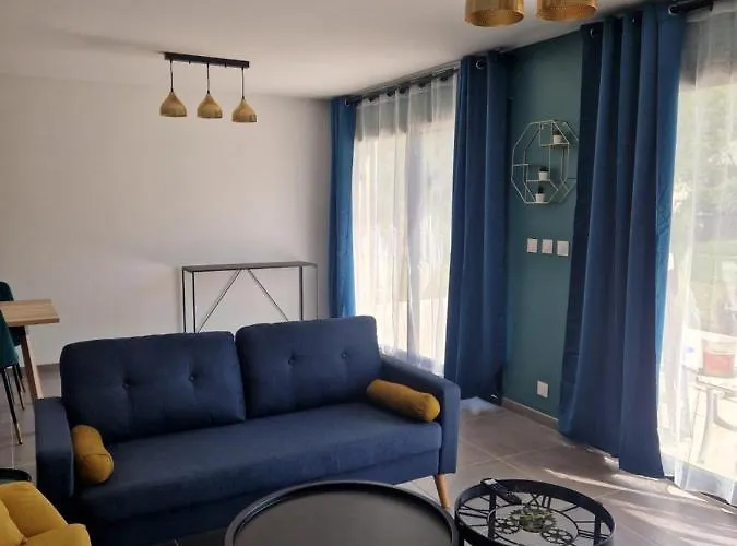 Villa Nomy